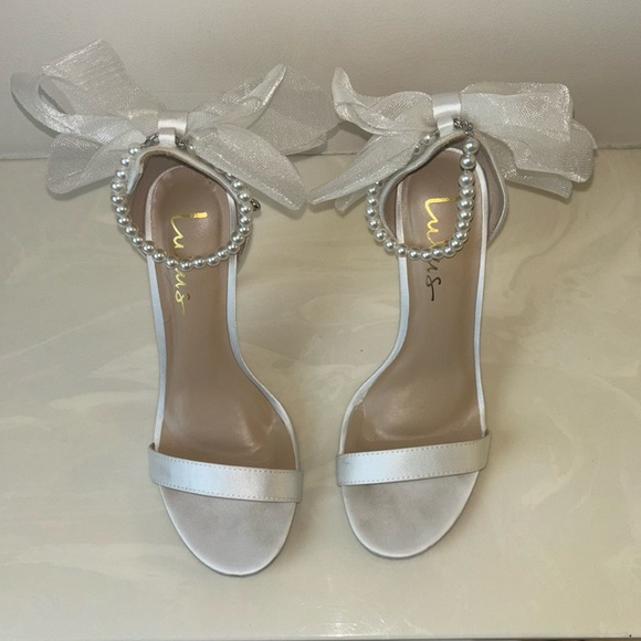 Ivory Satin Bow Pearl Ankle Strap High Heel - Picture 5 of 10
